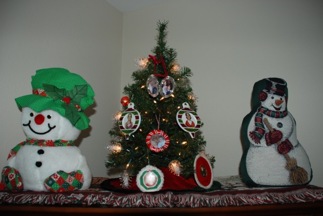 2013-12-14 09-34-49 Pre Christmas Decor.jpg